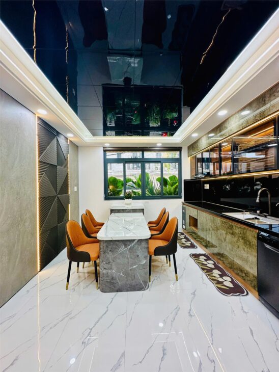 – NHÀ MỚI HXT, DTSD: gần 212m2 tại Thạnh xuân 33, P.Thạnh Xuân, Quận 12, TP.HCM, 6 tỷ.