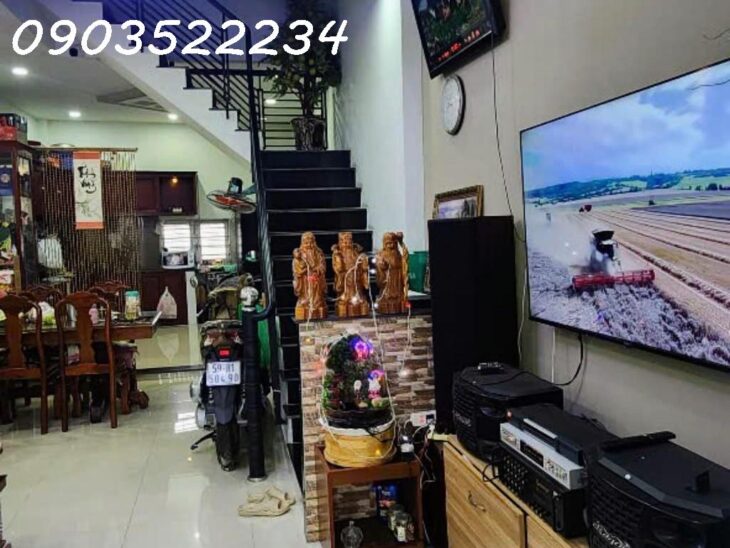 Bán nhà mặt phố Lã Xuân Oai, 4,8 tỷ, 52m2, 3PN, 2WC, Q9, HCM