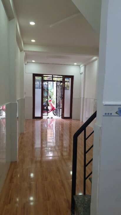 Bán nhà mặt phố Trịnh Hoài Đức, Q.9, 52m², 2 tầng, 4.5 tỷ, sổ hồng