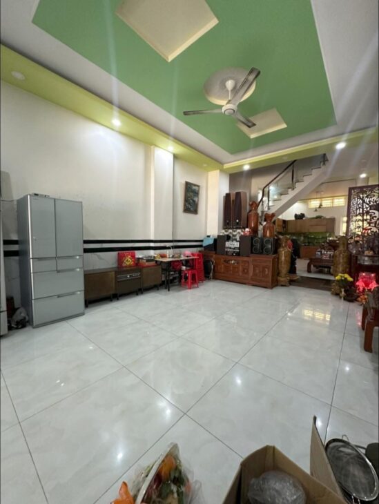 Bán nhà mặt phố Thủ Đức, 105m2, 4 tầng, 15.1 tỷ, sổ hồng