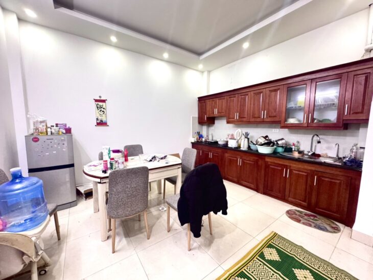 Bán nhà Đẹp thoáng sáng tổ 15 Yên Nghĩa Hà Đông , ngõ thông thoáng 52m2 mặt tiền 4.5m giá rẻ nhất