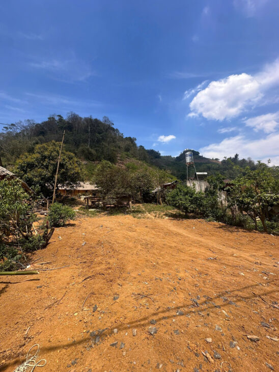 Bán 1032m2 Đất View Đẹp Mộc Châu Gần Trung Tâm, Ô Tô Tận Nơi, Giá chỉ 1ty6
