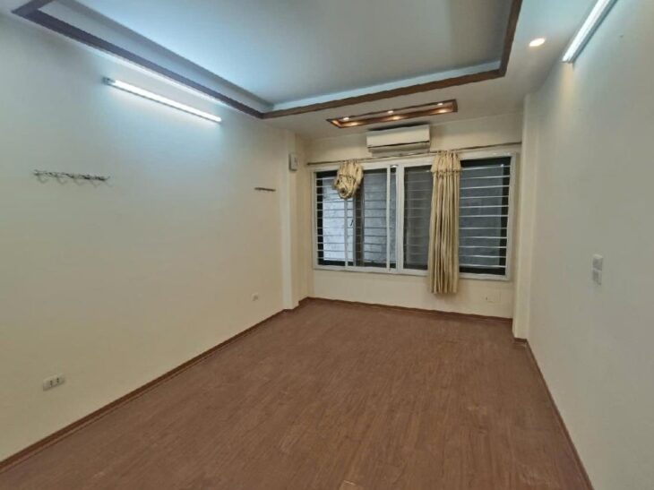 BÁN NHÀ NGỌC HỒI, HOÀNG MAI, Ô TÔ VF3 ĐỖ CỬA, 30M RA PHỐ, SD 46M2, 8.8TỶ(CTL)