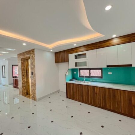 BÁN NHÀ HOÀNG LIỆT – Ô TÔ VÀO NHÀ – VIEW HỒ – THANG MÁY – 50M² – 12.5 TỶ