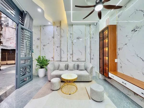 Giá chỉ còn: 7 Tỷ nhỉnh – Cơ hội sở hữu nhà đẹp Phú Nhuận!