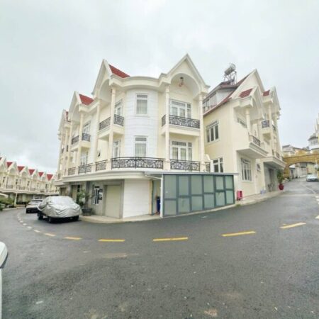 CHO THUÊ HOMESTAY FULL NỘI THẤT KHU GOLDEN HILLS P4 TP ĐÀ LẠT 15TR/THÁNG