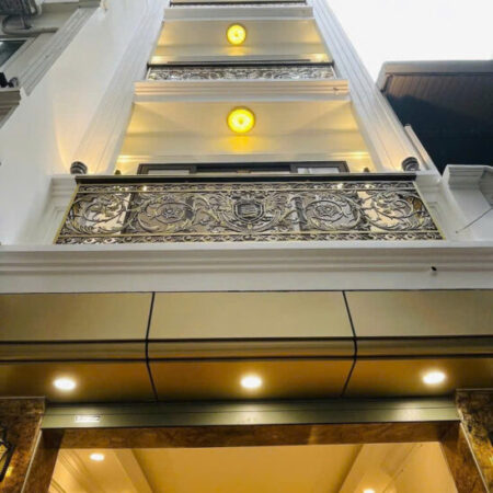 NHÀ ĐẸP 40M, 6 TẦNG THANG MÁY GẦN NGÃ TƯ CÁT LINH ĐỐNG ĐA – 12,6 TỶ