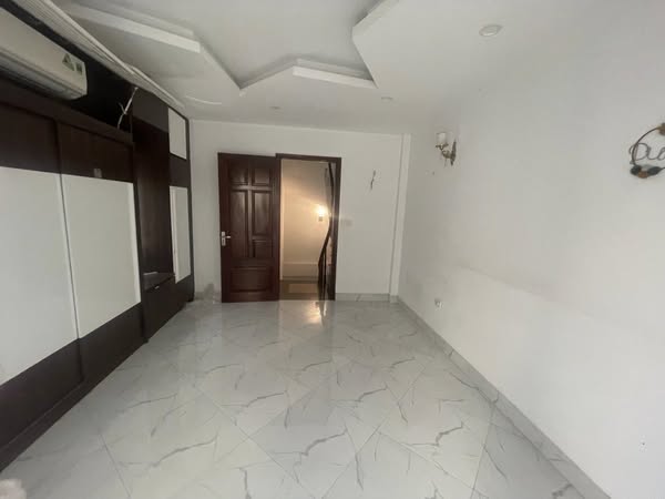 TRUNG TÂM HAI BÀ TRƯNG – NHÀ MỚI – LÔ GÓC – NGÕ THÔNG – VỪA Ở VỪA KINH DOANH Giá chỉ: 6.2 tỷ –