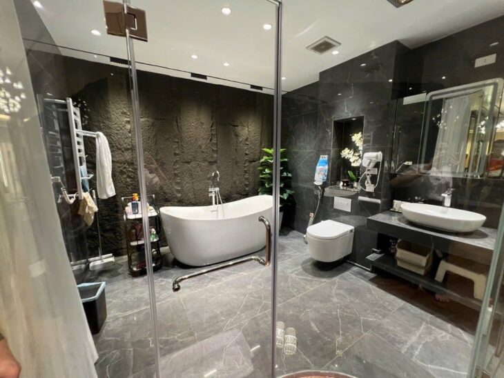 SIÊU PHẨM LÔ GÓC 7 TẦNG THANG MÁY, NỘI THẤT TIỀN TỶ, Ô TÔ NGỦ TRONG NHÀ, KINH DOANH 0965549363