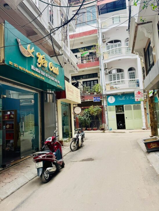 Bán nhà phân lô phố Nguyên Hồng – Đống Đa, 36m2 oto tránh – kinh doanh giá 16,3 tỷ