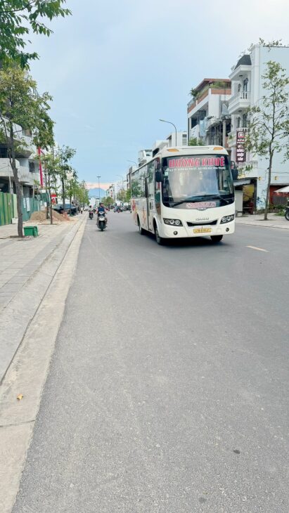 BÁN NHÀ MẶT TIỀN 3 TẦNG 1 TUM ĐƯỜNG SỐ 4 VCN PHƯỚC HẢI