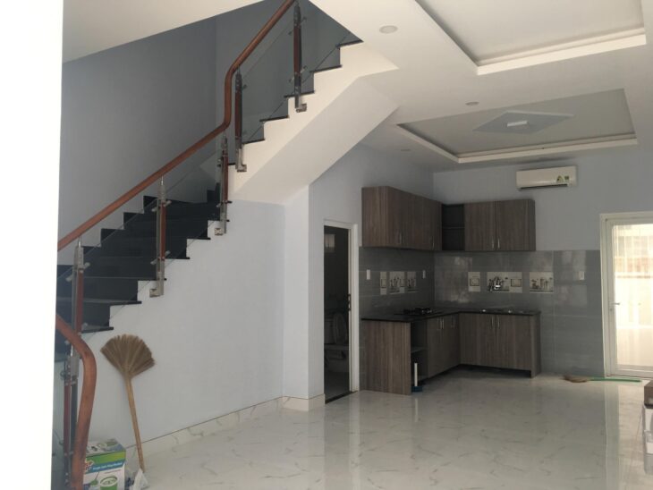 Cho thuê nhà KDC Valencia, Phú Hữu, Quận 9, DT 75m2, 4PN, nhà trống, giá tốt 12tr.tháng
