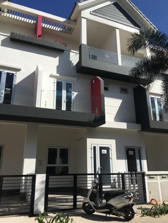 Cho thuê nhà KDC Valencia, Phú Hữu, Quận 9, DT 75m2, 4PN, nhà trống, giá tốt 12tr.tháng