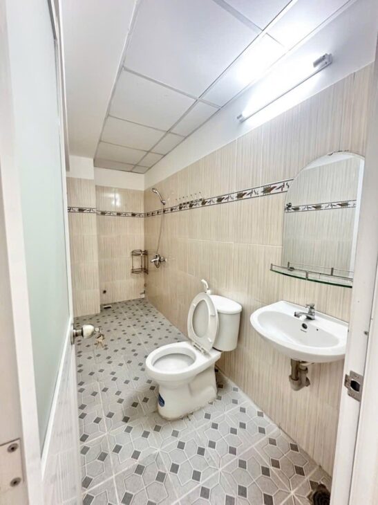 BÁN GẤP – 11 TỶ – 5 TẦNG – 84 M2 – NGANG 5M – CHDV 8PN 8WC MẶT TIỀN KINH DOANH ĐỈNH – DTHU