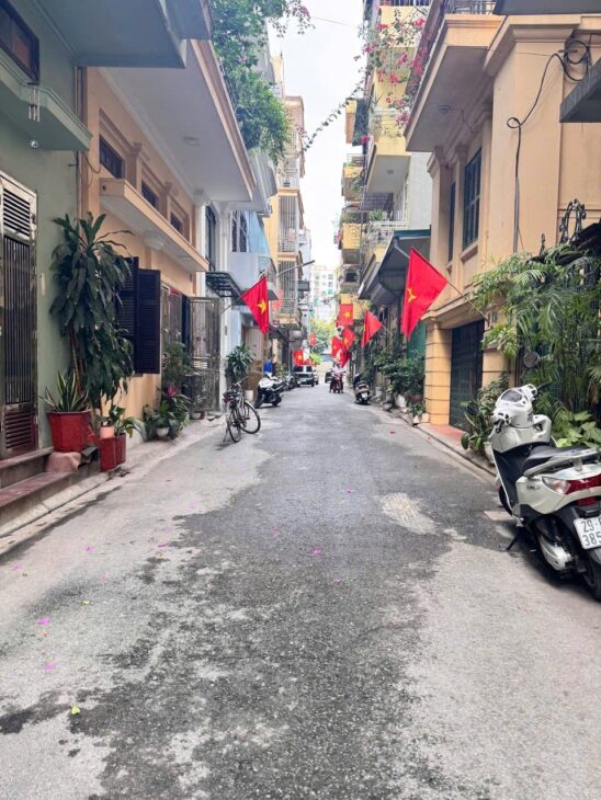 NGUYỄN VĂN CỪ nhỉnh 11 tỷ PHÂN LÔ Ô TÔ NGÕ THÔNG,LONG BIÊN HÀ NỘI