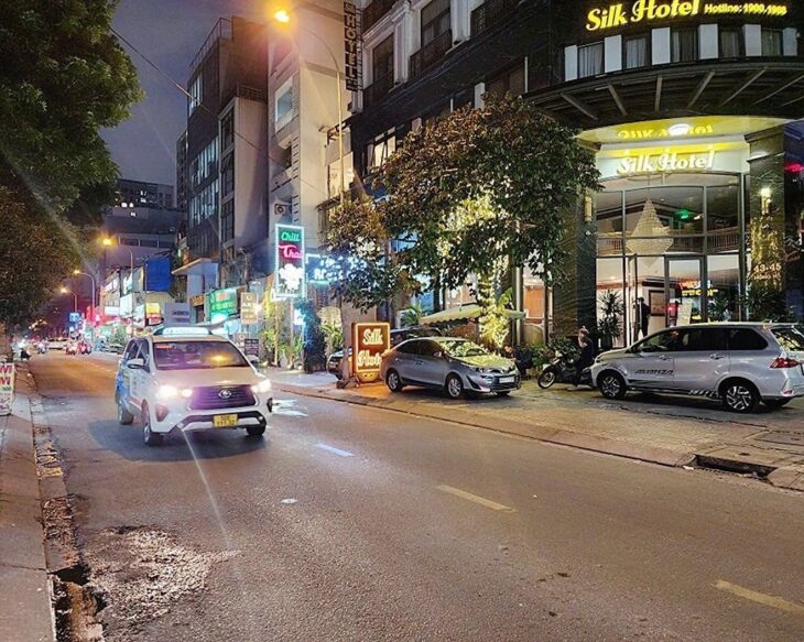 TỔNG GIẢM 4 TỶ – GIÁ MỚI 58 TỶ BÁN NHÀ MẶT TIỀN – VIP SÂN BAY TÂN SƠN NHẤT- DT 220M2(10.2 x 21.5)