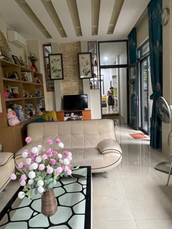 BÁN GẤPBIỆT THỰ XANH GIỮA LÒNG THÀNH PHỐ-GARA XE HƠI – CÔNG VIÊN TRƯỚC NHÀ – 4 TẦNG – 146M2 (8❌18)