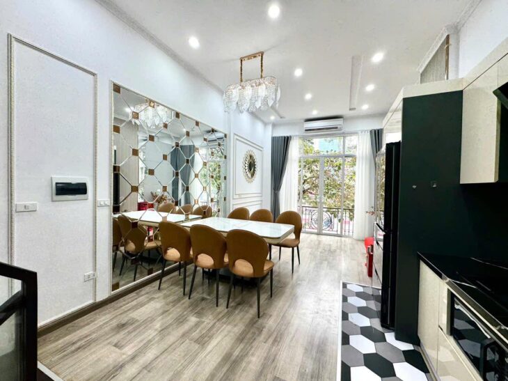 BÁN NHÀ VÕ THỊ SÁU – CÓ THANG MÁY – VF3 – 40M2 – 17.8 TỶ