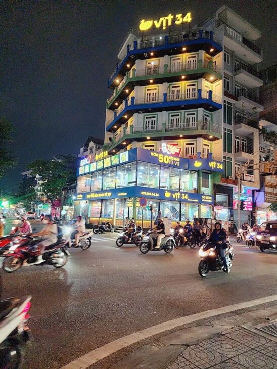 TỔNG GIẢM 4 TỶ – GIÁ MỚI 58 TỶ BÁN NHÀ MẶT TIỀN – VIP SÂN BAY TÂN SƠN NHẤT- DT 220M2(10.2 x 21.5)