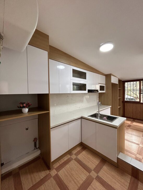 BÁN CĂN HỘ TẬP THỂ BÁCH KHOA, HAI BÀ TRƯNG, SD 75M2, Ô TÔ ĐỖ CHÂN CẦU THANG, FULL NỘI THẤT MỚI, VỀ