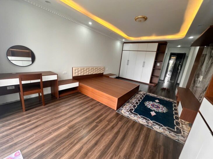 Bán Nhà Long Biên 55m x 6 Tầng Thang Máy Ô Tô Kinh Doanh Giá 13.6 Tỷ.
