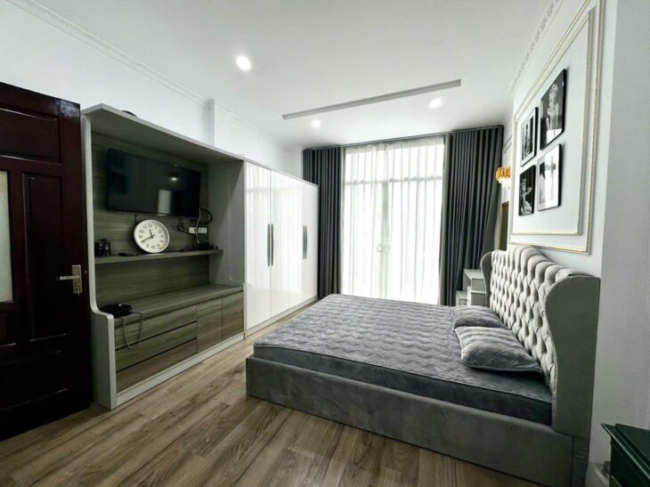 BÁN NHÀ VÕ THỊ SÁU – CÓ THANG MÁY – VF3 – 40M2 – 17.8 TỶ