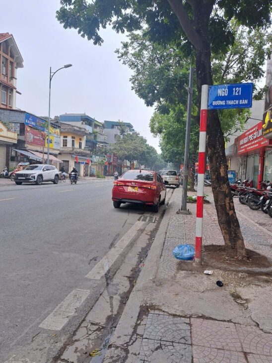 Chính chủ bán nhà 121 Thạch Bàn, Long Biên, Hà Nội.