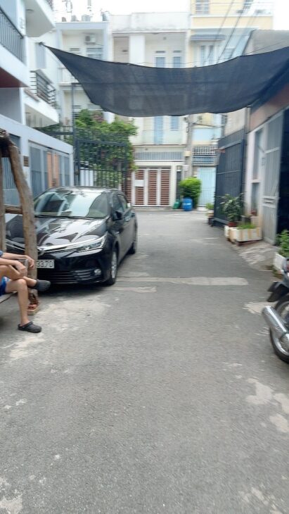 Bán nhà 3 tầng, 89m², 7.9 tỷ, Q.9, đường Đình Phong Phú