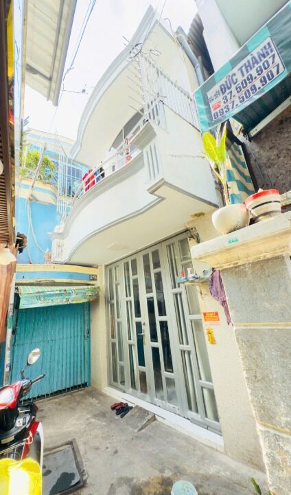 Bán Nhà hẻm 152 Hung Phú, khu VIP P8 Q8