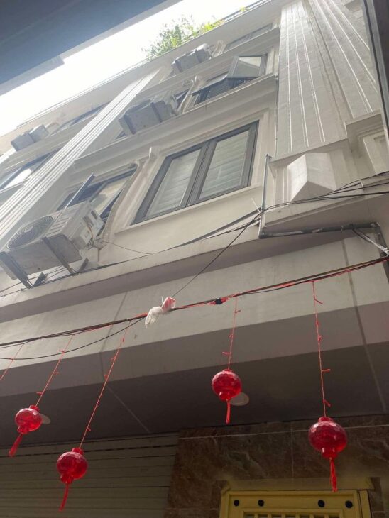 Bán nhà Định Công Thượng, ngõ nông gần phố ,10m ra ô tô, 41m2, 8.6 Tỷ