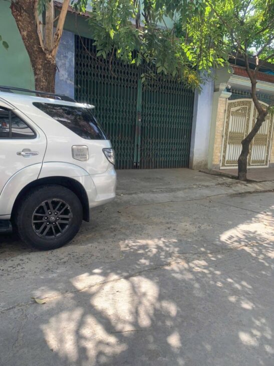 Bán đất khu Vĩnh Hải đường 10m sổ hồng giá rẻ 45tr/m2