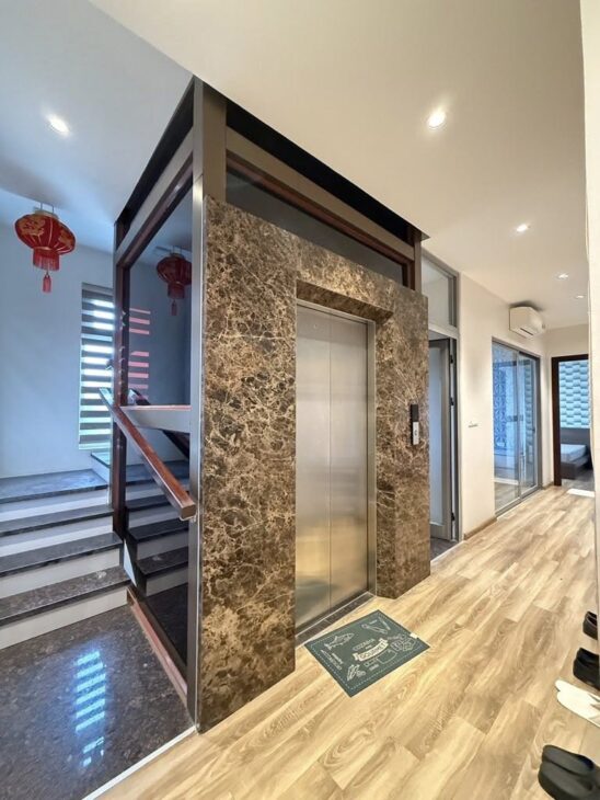 Bán nhà Quang Trung Hà Đông 4 Tầng Vị Trí Đẹp Kinh Doanh Đỉnh Ô tô đỗ 75m2 giá chỉ 12,5Tỷ