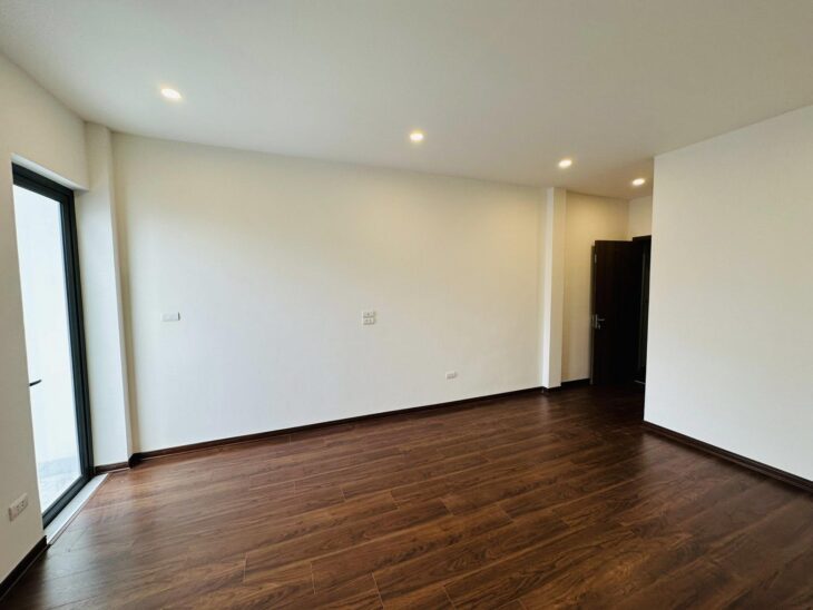 Bán nhà Võng thị thang máy dân xây view hồ tây 50m 7 tầng 14.8tỷ