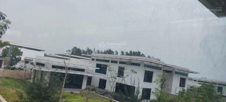 Bán biệt thự nghỉ dưỡng VIP sân golf Vân Trì, Đông Anh 1200m2, MT 31m, giá 220 tỷ. LH: 0366 051 7ac