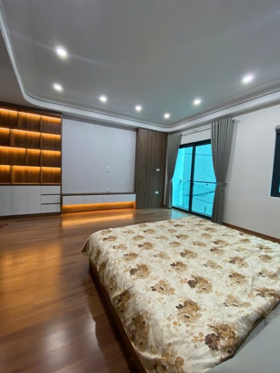 NHÀ ĐẸP ĐÀM QUANG TRUNG – LONG BIÊN – 6 TẦNG – GẦN AEON – GIÁ HỢP LÝ