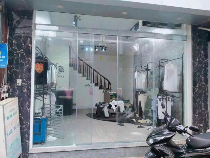 Đất vuông đep, đường rộng oto tránh, full nội thất,hàng cao cấp, phù hợp kinh doanh, nhà ở, khu vực