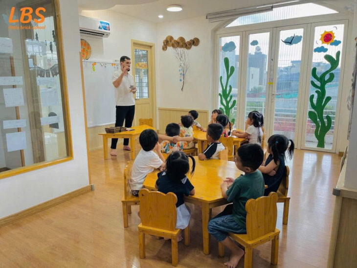 Bán nhà MTKD HIẾM ngang 9M 180m2 Nguyễn Văn Lượng 3 tầng gần KDC Cityland chỉ 31.5 tỷ.