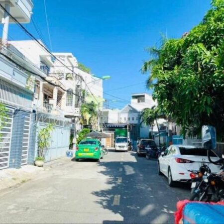 BÁN NHÀ CẤP 4 MẶT TIỀN ĐƯỜNG 8M TTTP NHA TRANG.