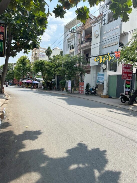 Bán nhà mặt phố Thủ Đức, 105m2, 4 tầng, 15.1 tỷ, sổ hồng