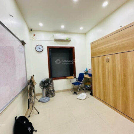 Phân lô Dương Văn Bé – lô góc 3 thoáng -45m2/5tầng – trên 12 tỷ – ô tô 7 chỗ đỗ cửa.