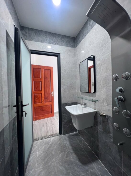 Bán nhà 4 tầng, 68m², 5PN, 5WC, Linh Đông, Thủ Đức – 8.65 tỷ
