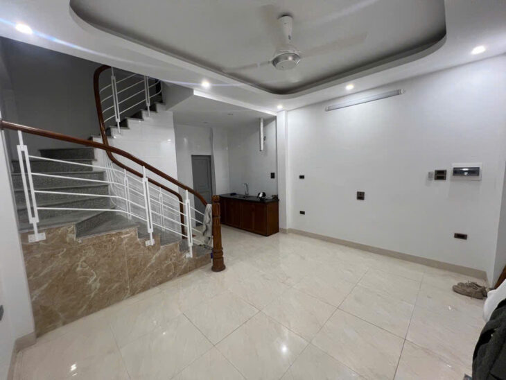 NHÀ ĐẸP KHƯƠNG TRUNG THANH XUÂN – FULL NỘI THẤT- NGÕ Ô TÔ – 43M2 GIÁ NHỈNH 10 TỶ