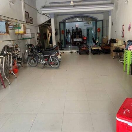 BÁN NHÀ MẶT TIỀN ĐƯỜNG NHỰA XE TẢI THÔNG