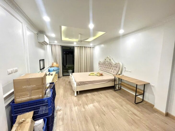 BÁN NHÀ PHÂN LÔ TRẦN ĐẠI NGHĨA – 6 TẦNG THANG MÁY – Ô TÔ ĐỖ CỬA – GIÁ 13 TỶ