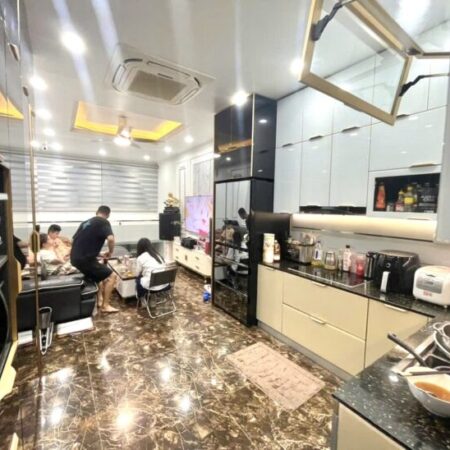 BÁN NHÀ PHÂN LÔ TRẦN ĐẠI NGHĨA – 6 TẦNG THANG MÁY – Ô TÔ ĐỖ CỬA – GIÁ 13 TỶ