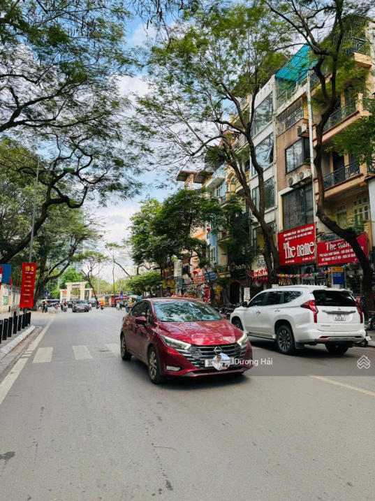 Bán nhà riêng tại phố Hoàng Quốc Việt Nghĩa Đô – Cầu Giấy – 90m MT5m – Ô Tô Vỉa Hè Kinh Doanh