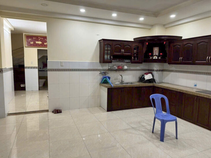 Bán Nhà Mặt Tiền Tân Hòa Đông, Quận 6 – 4 Tầng – Sổ Hồng Riêng – Chỉ Hơn 10 Tỷ
