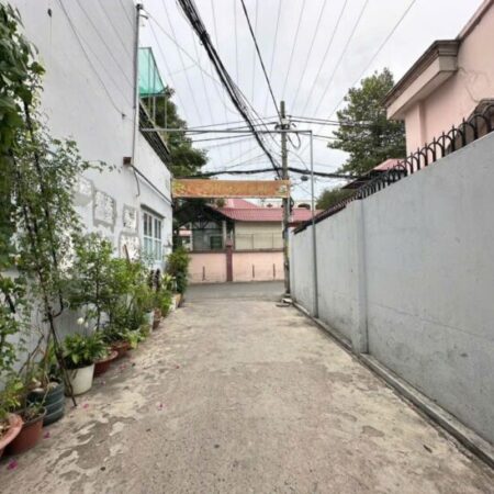 Chủ cần tiền giảm sốc bán gấn nhà 2 tầng BTCT nhỉnh 4 tỷ.