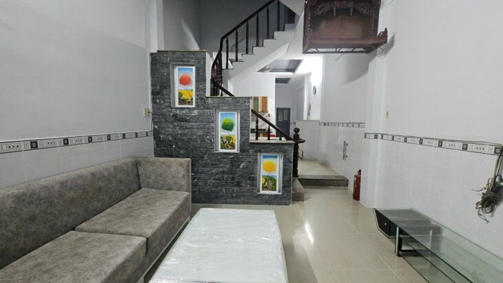 Bán gấp nhà Quận 8, 3 tầng, hẻm an ninh – chỉ hơn 5 tỷ