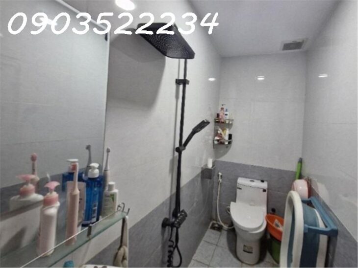 Bán gấp nhà mặt phố Võ Văn Hát, 5,1 tỷ, 50 m2, 4PN, 3WC, hướng Tây Nam